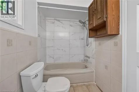 14 Lennard Crescent Dundas ON L9H 6S5