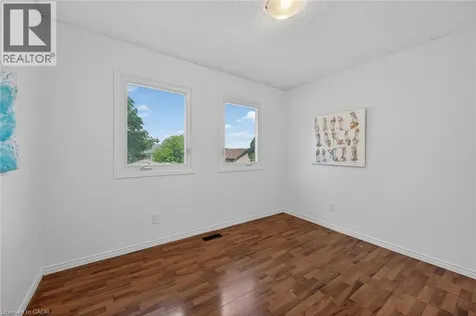 14 Lennard Crescent Dundas ON L9H 6S5