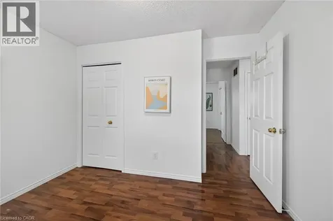 14 Lennard Crescent Dundas ON L9H 6S5