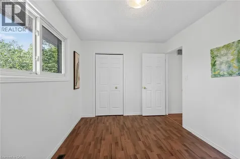14 Lennard Crescent Dundas ON L9H 6S5