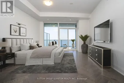 55 Port Street East Mississauga (port Credit) ON L5G 4P3