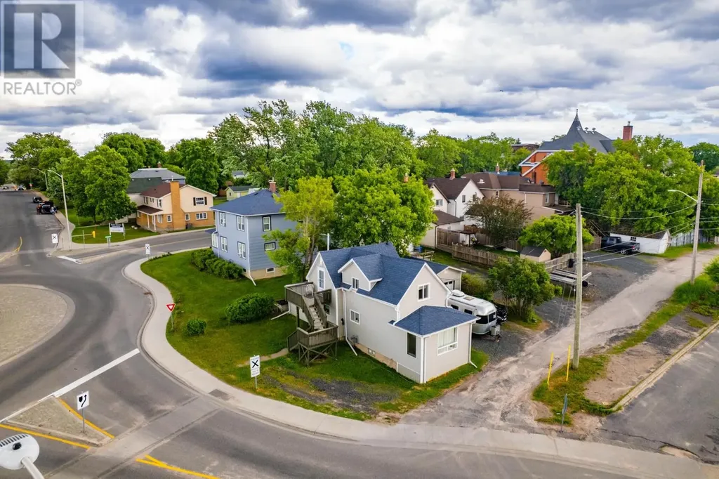 415 First Street South Kenora ON P9N 1C7