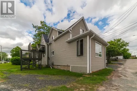415 First Street South Kenora ON P9N 1C7