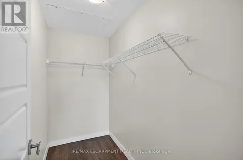 175 Commonwealth Street Kitchener ON N2E 0H4