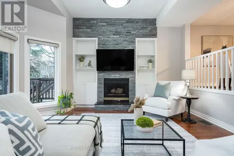 25 Starboard Road Collingwood ON L9Y 5C8
