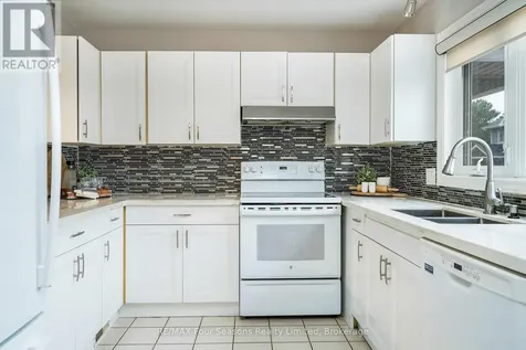 25 Starboard Road Collingwood ON L9Y 5C8