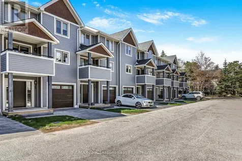 25 Starboard Road Collingwood ON L9Y 5C8