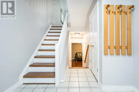 25 Starboard Road Collingwood ON L9Y 5C8