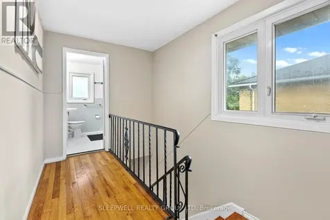 1486 Lepage Avenue Ottawa ON K1Z 8C9
