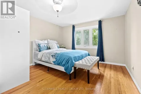 1486 Lepage Avenue Ottawa ON K1Z 8C9