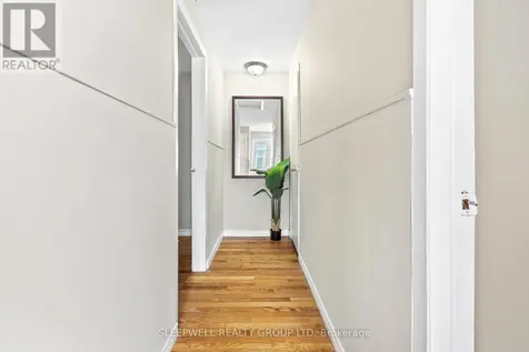1486 Lepage Avenue Ottawa ON K1Z 8C9
