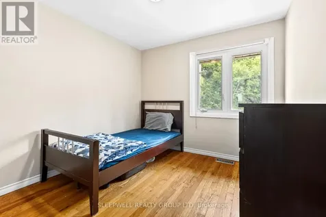 1486 Lepage Avenue Ottawa ON K1Z 8C9