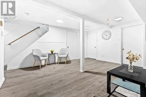 1486 Lepage Avenue Ottawa ON K1Z 8C9