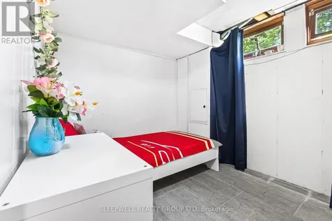 1486 Lepage Avenue Ottawa ON K1Z 8C9