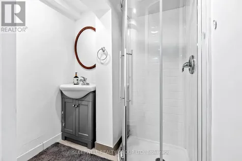 1486 Lepage Avenue Ottawa ON K1Z 8C9