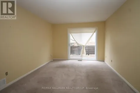 204 Dunbarton Court Ottawa ON K1K 4L7
