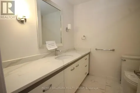 204 Dunbarton Court Ottawa ON K1K 4L7