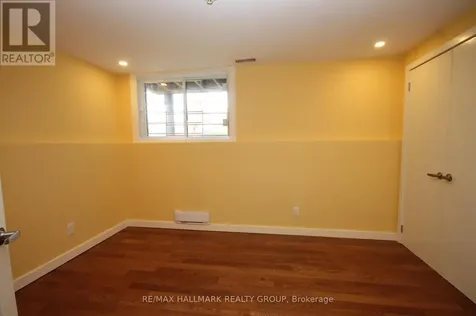 204 Dunbarton Court Ottawa ON K1K 4L7
