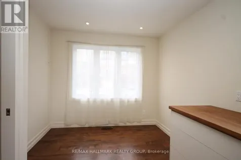 204 Dunbarton Court Ottawa ON K1K 4L7