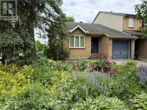 204 Dunbarton Court Ottawa ON K1K 4L7