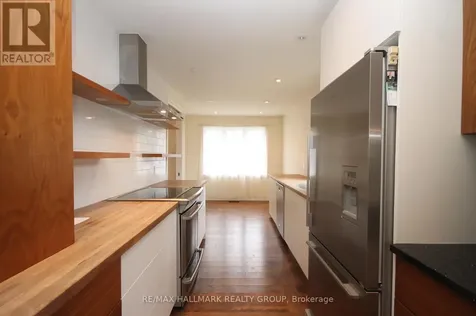 204 Dunbarton Court Ottawa ON K1K 4L7