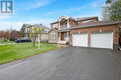 45 Basswood Avenue Ottawa ON K2S 1X3