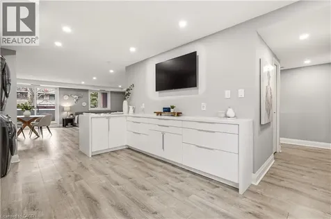 1250 Mississauga Valley Boulevard Mississauga ON L5A 3R6