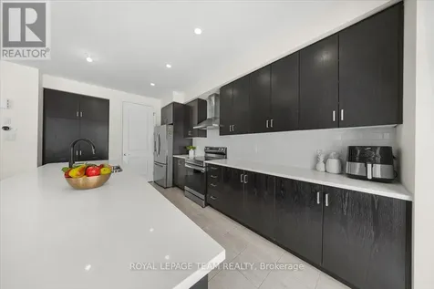 290 Turnbuckle Crescent Ottawa ON K2J 7B7