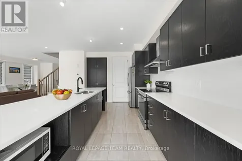 290 Turnbuckle Crescent Ottawa ON K2J 7B7