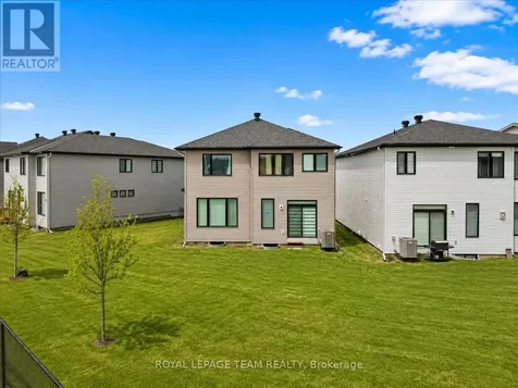 290 Turnbuckle Crescent Ottawa ON K2J 7B7