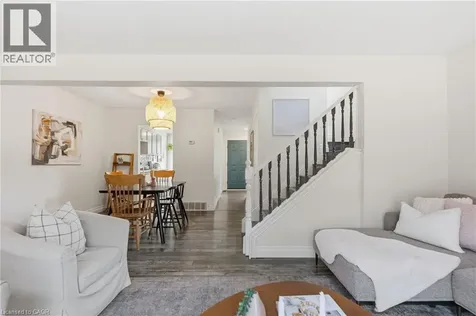 10 Burke Drive Caledonia ON N3W 1C3