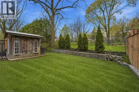 10 Burke Drive Caledonia ON N3W 1C3