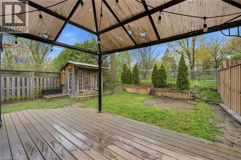 10 Burke Drive Caledonia ON N3W 1C3