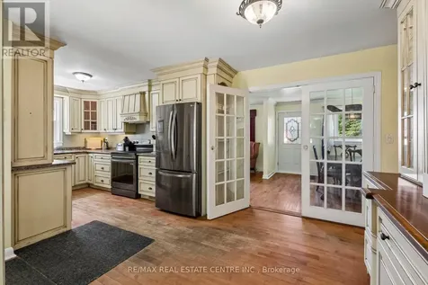 871 Penetanguishene Road Oro-medonte ON L4M 4Y8