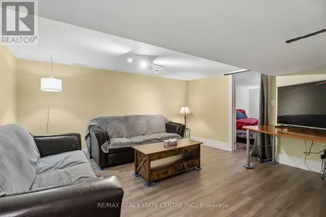 871 Penetanguishene Road Oro-medonte ON L4M 4Y8