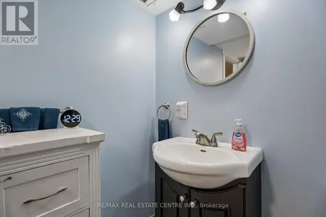 871 Penetanguishene Road Oro-medonte ON L4M 4Y8