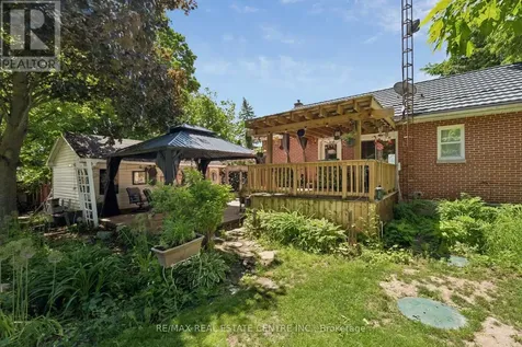 871 Penetanguishene Road Oro-medonte ON L4M 4Y8