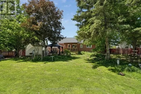 871 Penetanguishene Road Oro-medonte ON L4M 4Y8