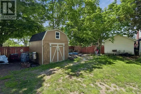 871 Penetanguishene Road Oro-medonte ON L4M 4Y8
