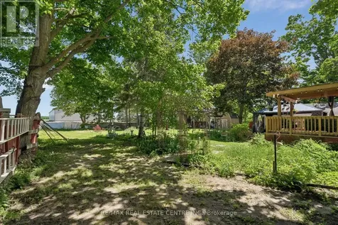 871 Penetanguishene Road Oro-medonte ON L4M 4Y8