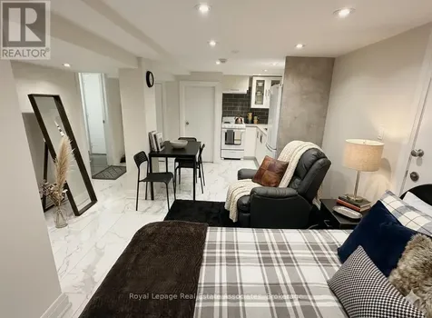 237 Lakeshore Road East Mississauga (port Credit) ON L5G 1G8