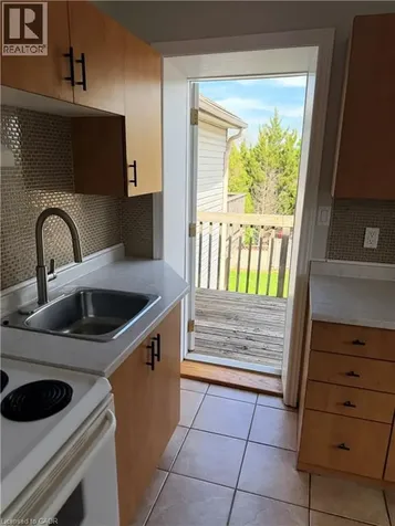 73 Wellington Street Cambridge ON N1R 3Y6