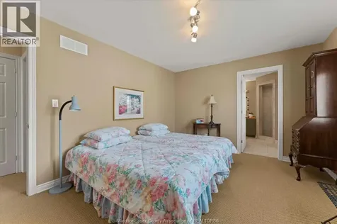 24 Sandy Lake Leamington ON N8H 5J3