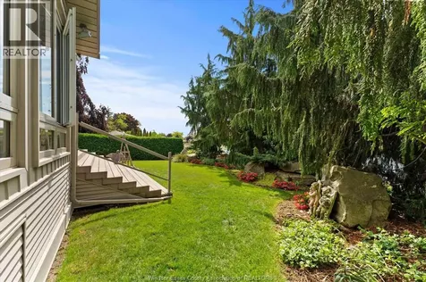 24 Sandy Lake Leamington ON N8H 5J3