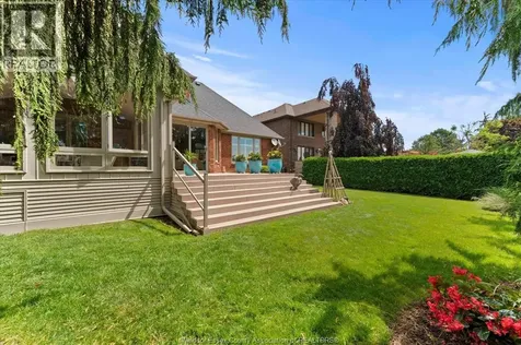 24 Sandy Lake Leamington ON N8H 5J3