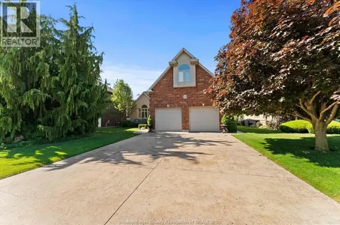 24 Sandy Lake Leamington ON N8H 5J3
