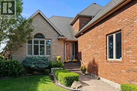 24 Sandy Lake Leamington ON N8H 5J3
