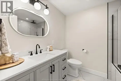 4385 Huron Church Line Road Lasalle ON N8H 1H3