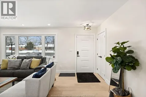 4385 Huron Church Line Road Lasalle ON N8H 1H3