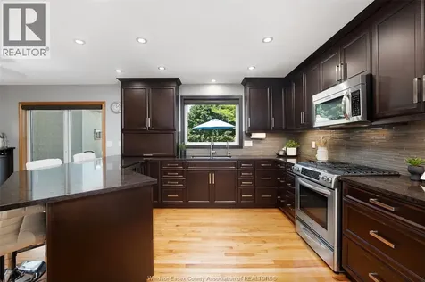 1675 Division Road North Kingsville ON N9Y 2H1